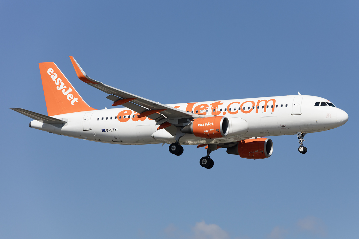 EasyJet, G-EZWI, Airbus, A320-214, 17.04.2017, GVA, Geneve, Switzerland 


