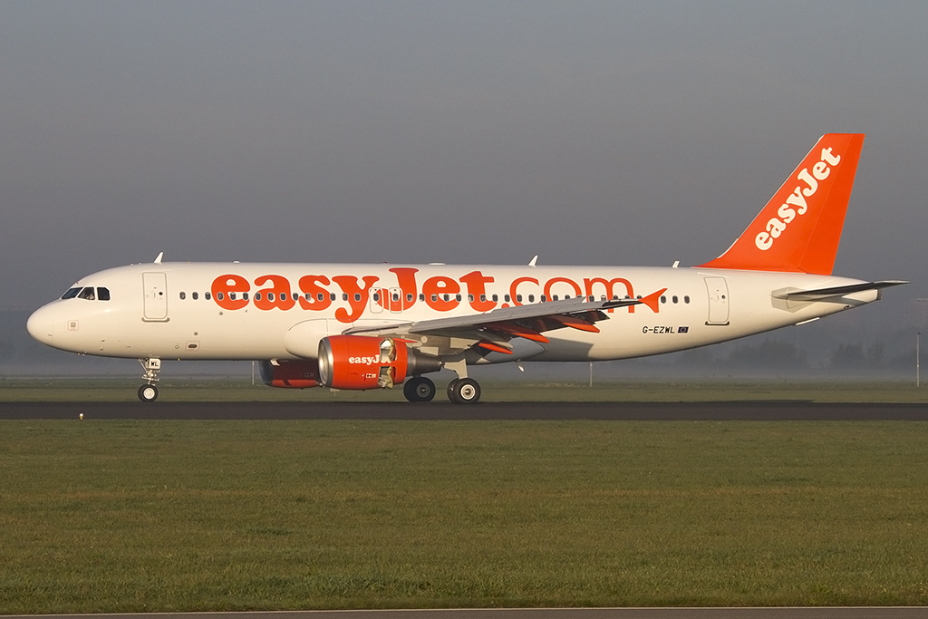 EasyJet, G-EZWL, Airbus, A320-214, 07.10.2013, AMS, Amsterdam, Netherlands 




