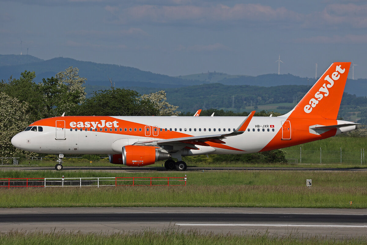 easyJet, HB-JXR, Airbus A320-214, msn: 6177, 13.Mai 2025, BSL Basel - Mühlhausen, Switzerland.