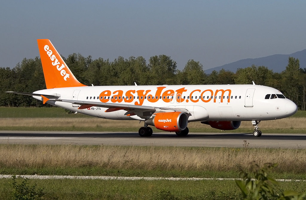 EasyJet, HB-JYA, Airbus, A320-214, 04.09.2013, BSL, Basel, Switzerland 



