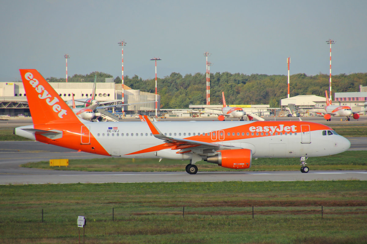 easyJet, OE-IVJ, Airbus A320-214, msn: 5688, 30.September 2020, MXP Milano-Malpensa, Italy.