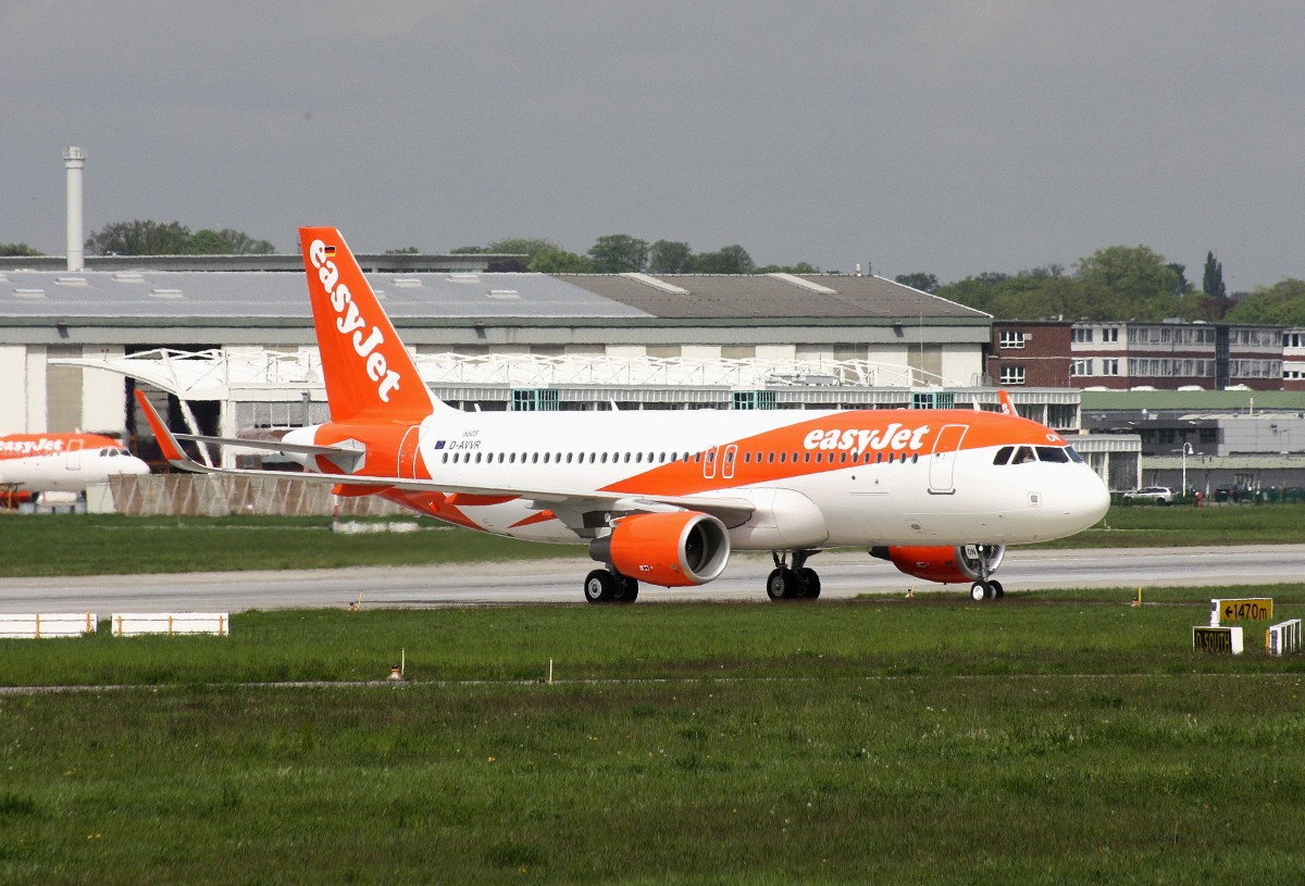 EasyJet,D-AVVR,Reg.G-EZON,(c/n 6605),Airbus A320-214(SL),08.05.2015,XFW-EDHI,Hamburg-Finkenwerder,Germany
