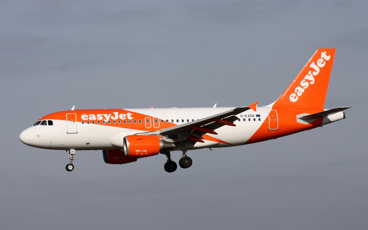 EasyJet,G-EZDK,(c/n 3555),Airbus A319-111,28.02.2015,HAM-EDDH,Hamburg,Germany