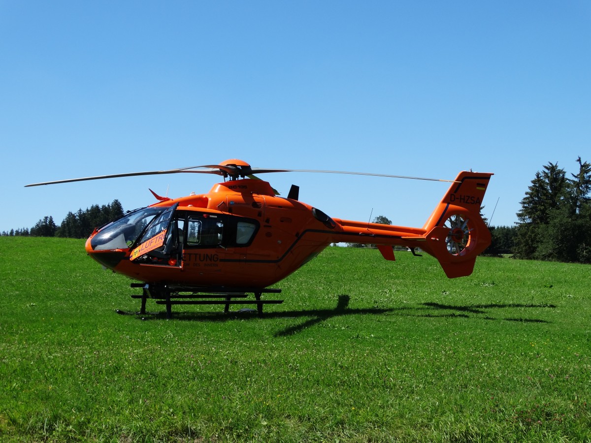 EC 135 (D-HZSA) Christoph 17 am 03.08.15 in Allgäu am Rottachspeicher per Zufall fotografiert