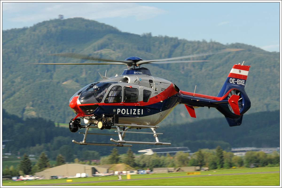 EC 145 (OE-BXE) der österr. Polizei am 1.9.2016 anlässlich der Airpower16 in Zeltweg.