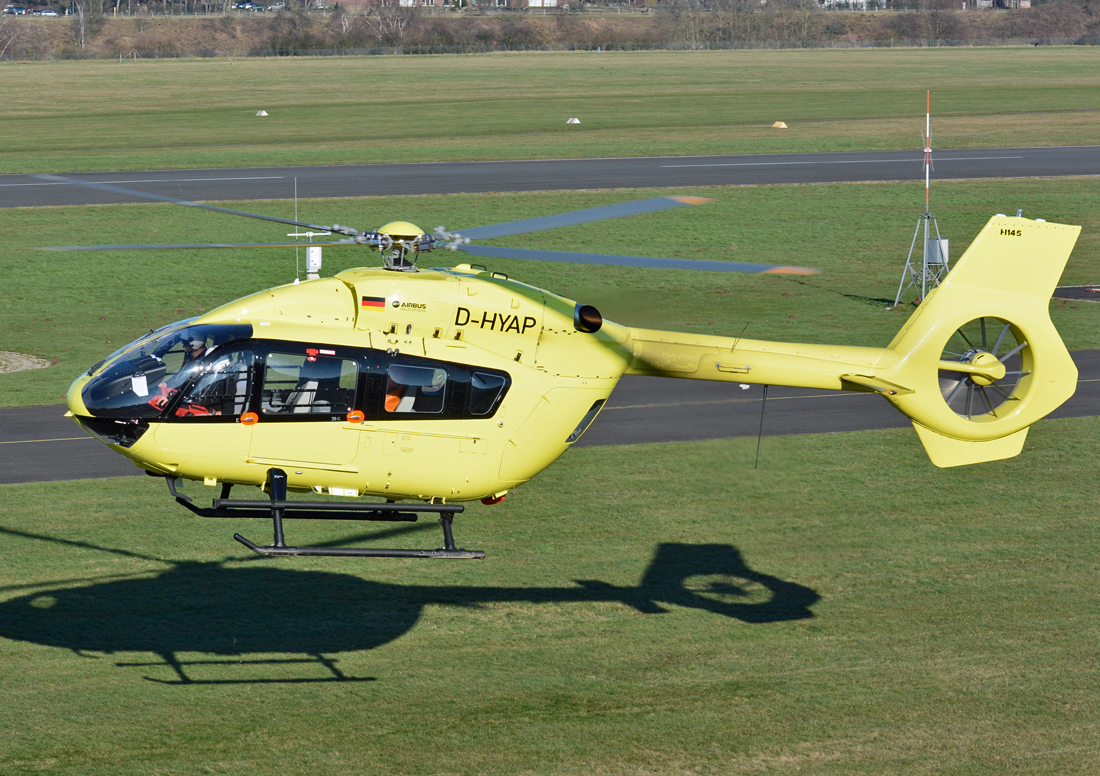 EC H 145T-2, D-HYAP, hovert in EDKB - 16.02.2016