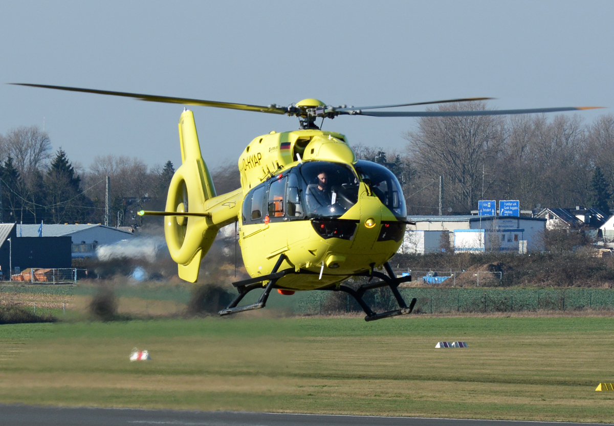 EC - H145T-2, D-HYAP hovert in EDKB - 16.02.2016