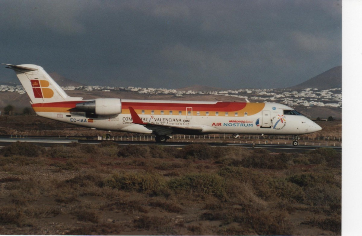 EC-IAA, Bombardier Canadair CRJ-200, MSN: 7563, Air Nostrum, Arrecife Lanzarote Airport, October 2007.