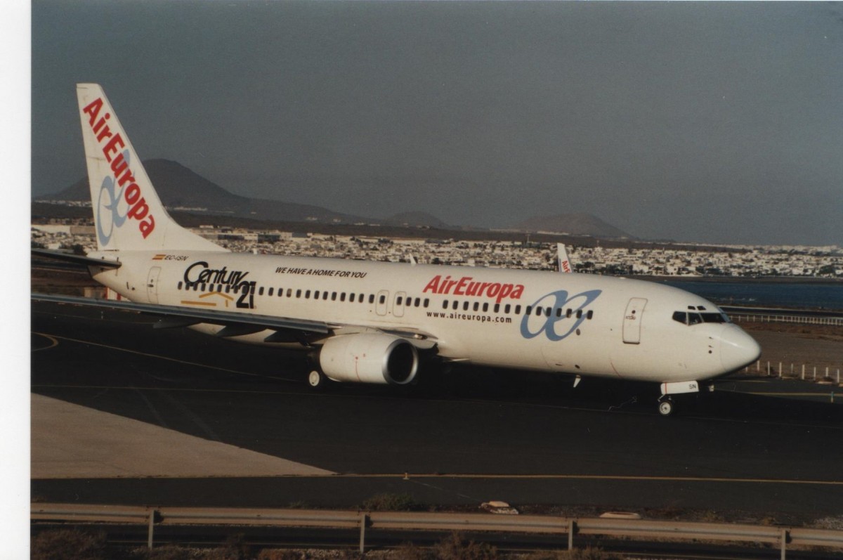 EC-ISN, Boeing 738, MSN: 30291, LN: 1435, Air Europa, Arrecife Lanzarote Airport, 24/09/2007.