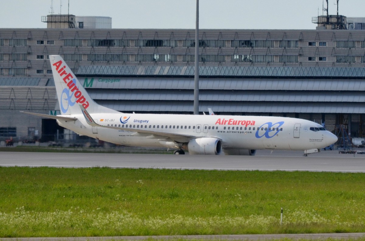 EC-JBJ Air Europa Boeing 737-85P(WL)  in München zum Start  10.05.2015