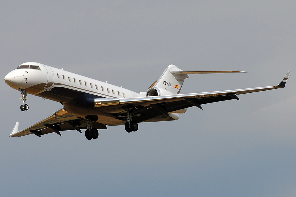 EC-JIL Bombardier BD-700-1A10 Global Express Mango MNG Bird 21.03.2014