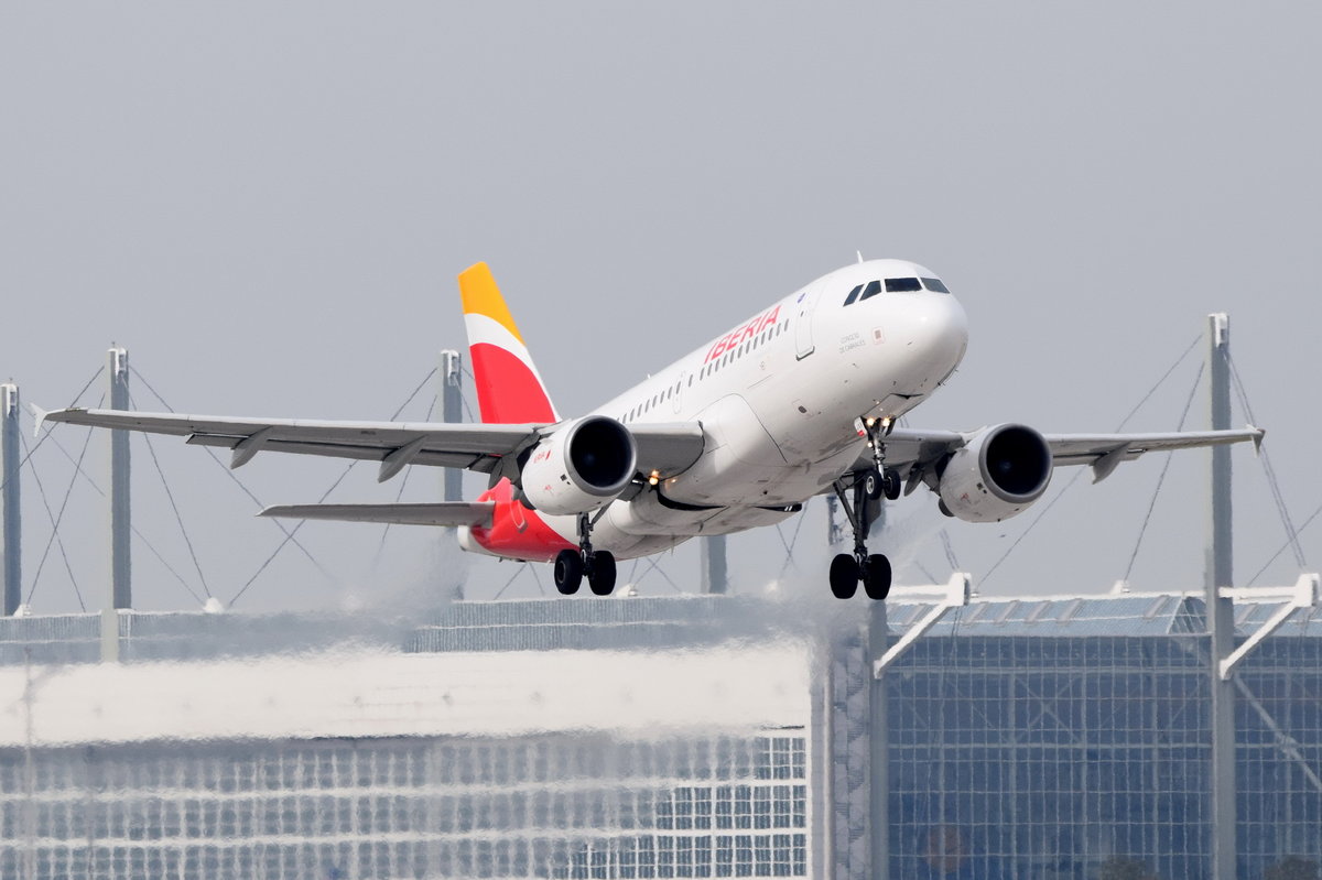 EC-JXV Iberia Airbus A319-111  , MUC , 14.10.2016