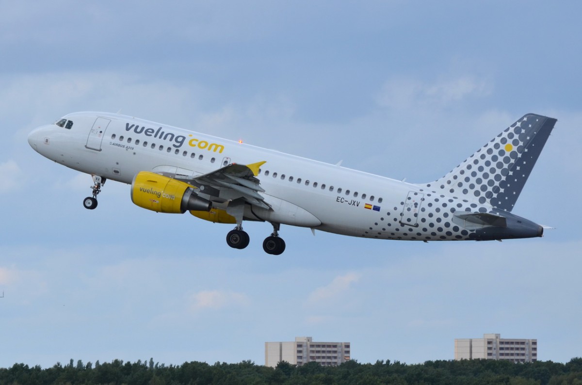 EC-JXV Vueling Airbus A319-112    gestartet am 20.08.2014 in Tegel