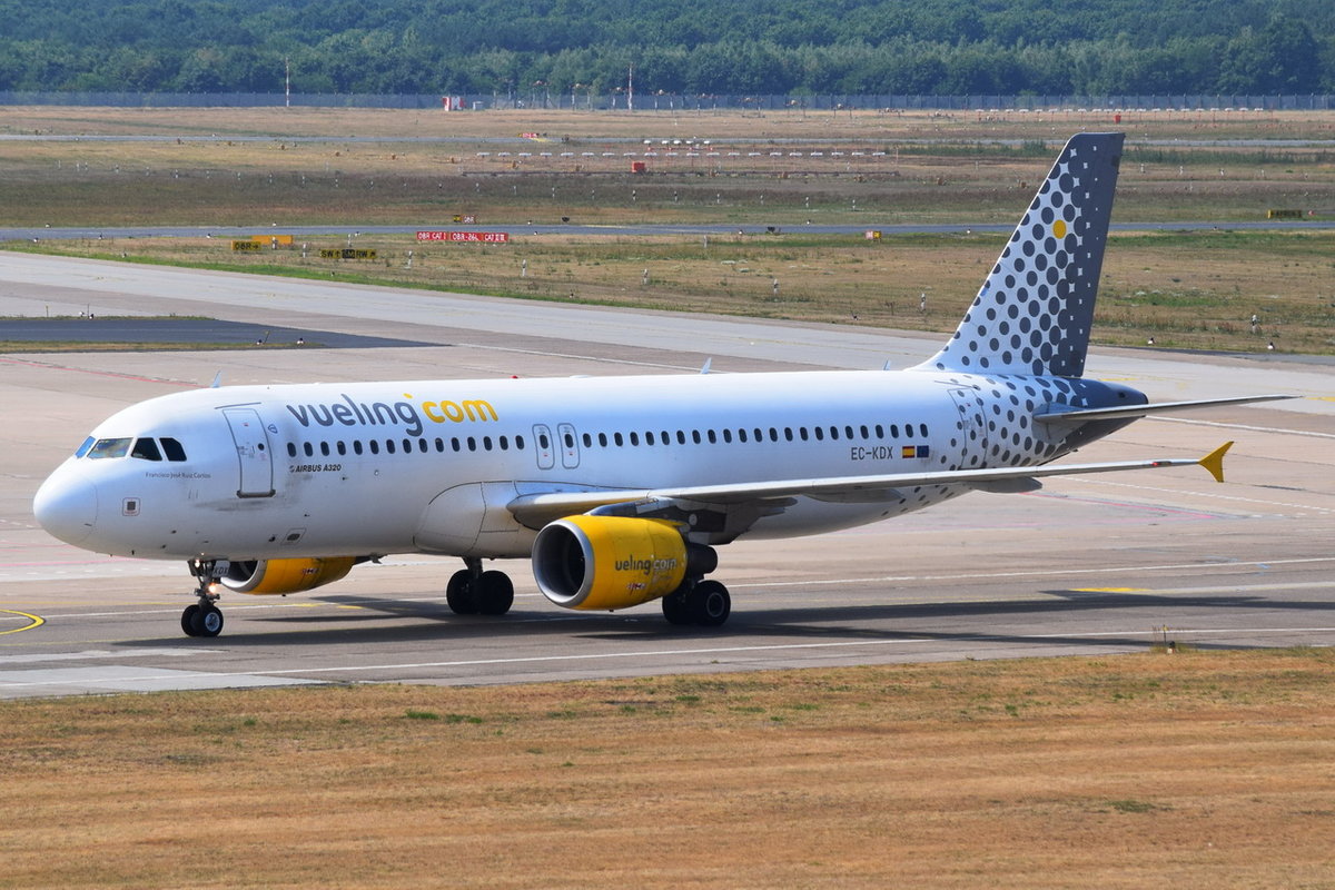 EC-KDX Vueling Airbus A320-216  , TXL , 13.07.2018