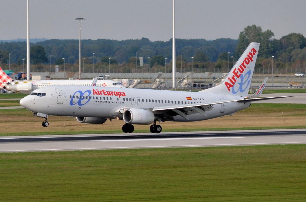EC-LPQ Air Europa Boeing 737-85P(WL)   gelandet in München am 11.09.2015