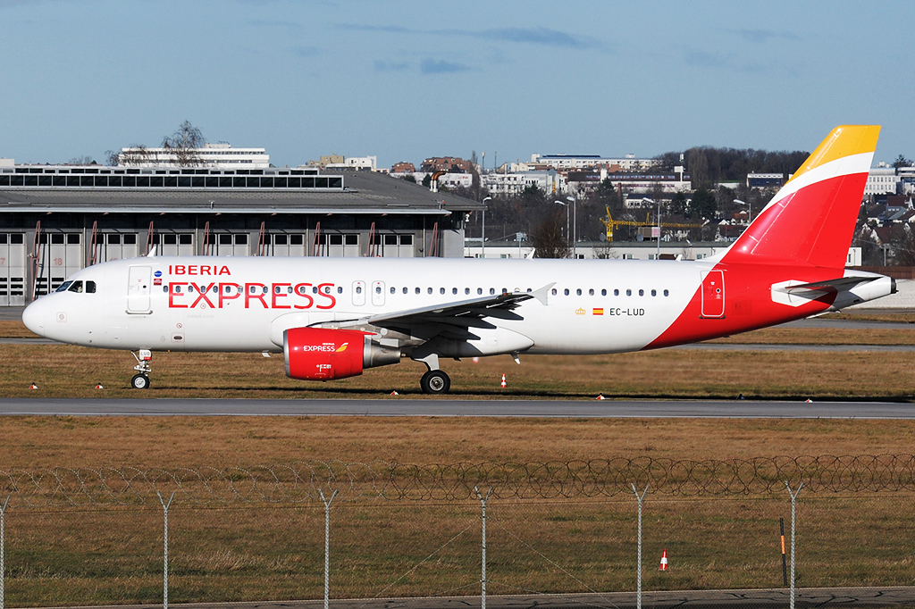 EC-LUD Airbus A320-214 21.12.2019
