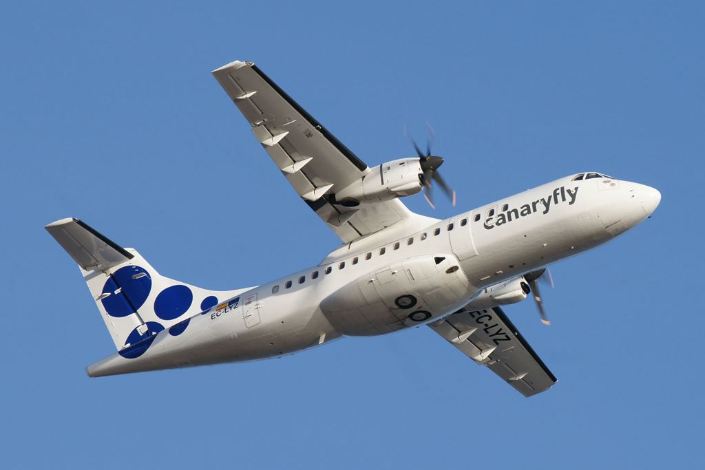 EC-LYZ, ATR42-300, CanaryFly, 08.12.2013, ACE
