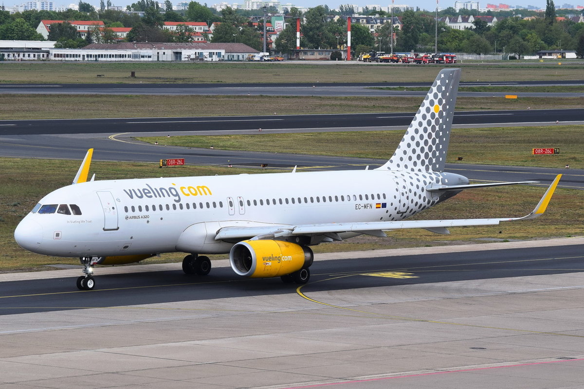 EC-MFN Vueling Airbus A320-232(WL) , TXL , 08.05.2019 