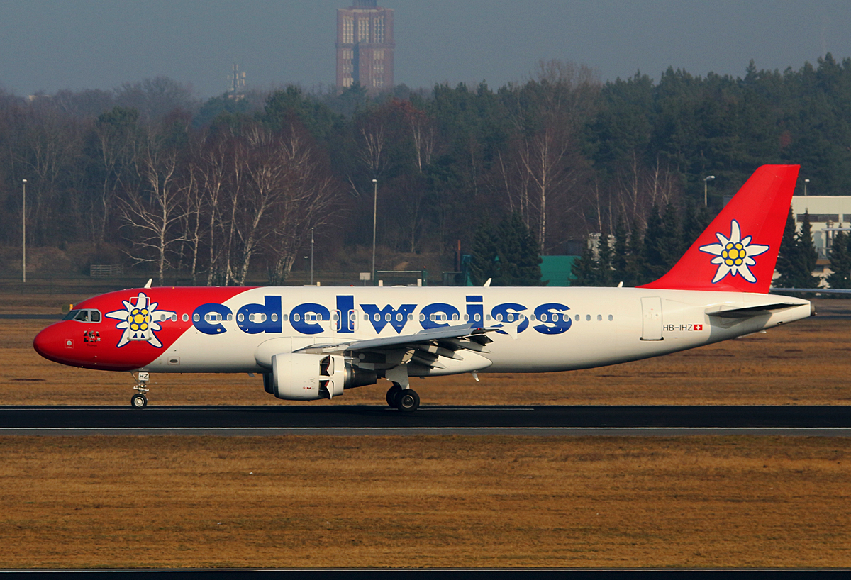 Edelweiss Air, Airbus A 320-214, HB-IHZ, TXL, 08.03.2016