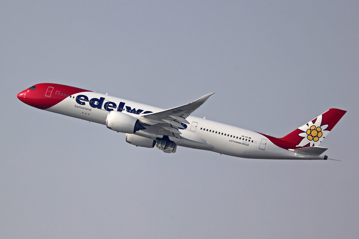 Edelweiss Air, HB-IHA, Airbus A350-941, msn: 035,  Chäserrugg , 07.März 2026, ZRH Zürich, Switzerland.
