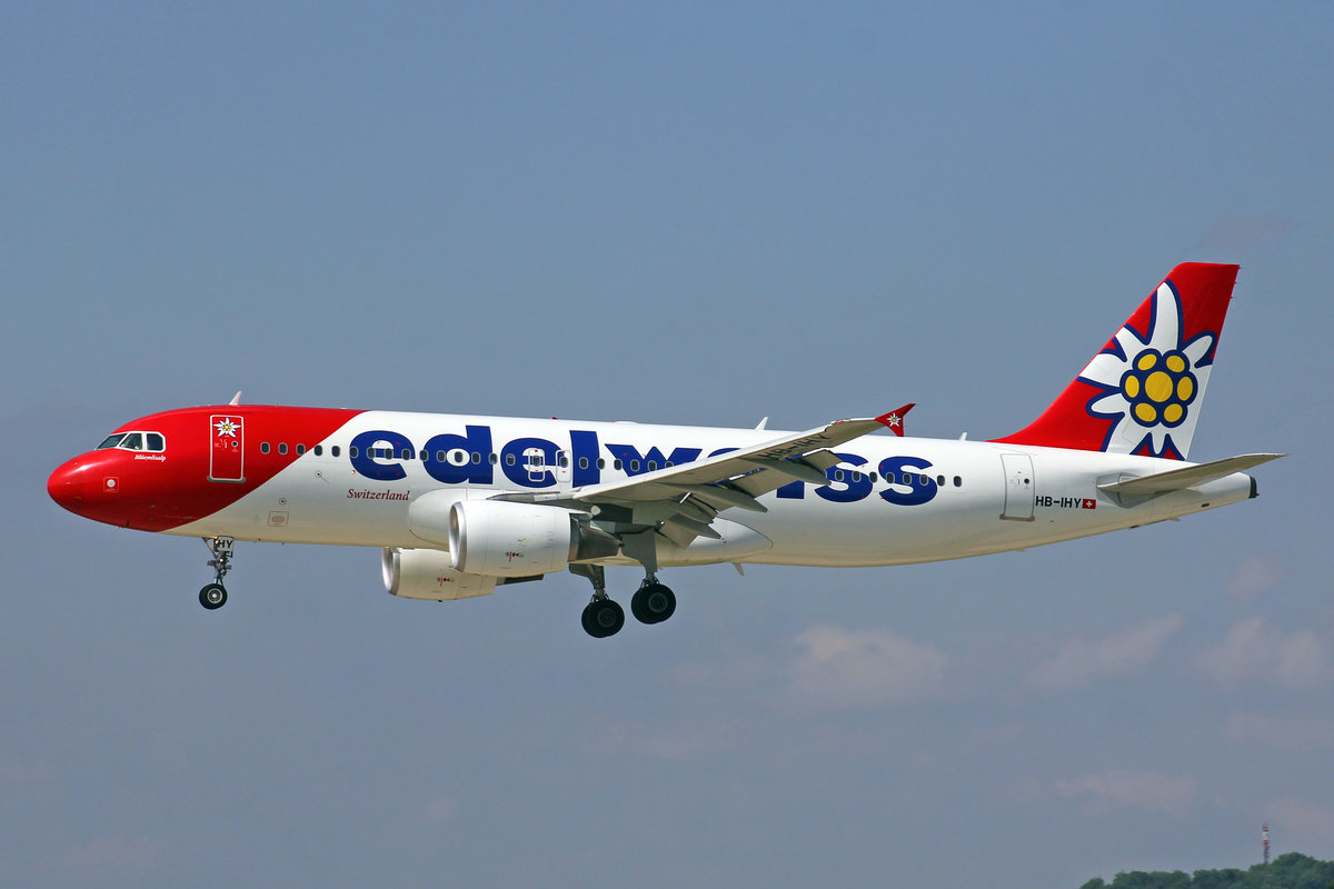 Edelweiss Air, HB-IHY, Airbus A320-214,  Blüemlisalp , 21.Juli 2017, ZRH Zürich, Switzerland.
