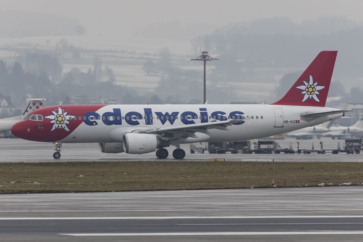 Edelweiss Air, HB-IHZ, Airbus, A320-214, 23.01.2016, ZRH, Zürich, Switzerland 




