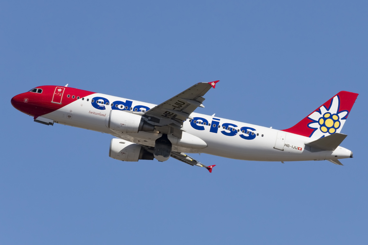 Edelweiss Air, HB-IJU, Airbus, A320-214, 24.04.2016, PMI, Palma de Mallorca, Spain 



