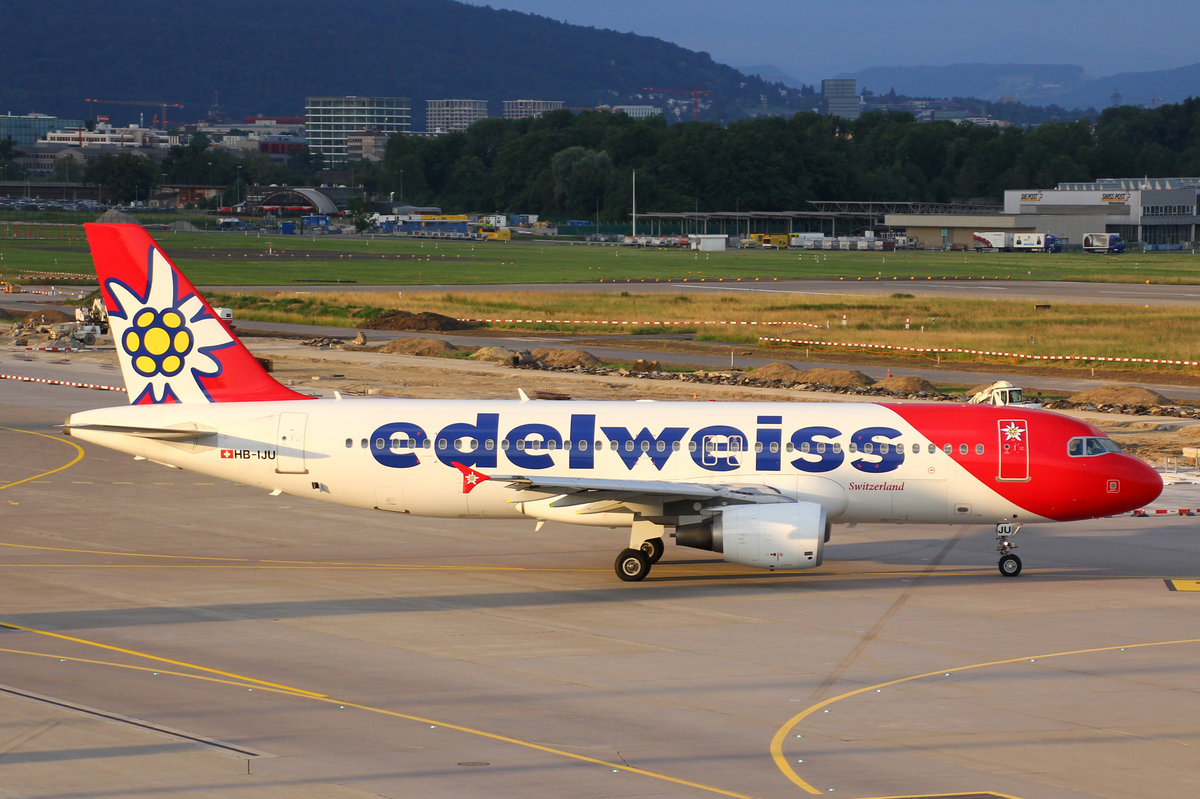 Edelweiss Air, HB-IJU, Airbus A320-214,  Corvatsch , 09.Juli 2016, ZRH Zürich, Switzerland.