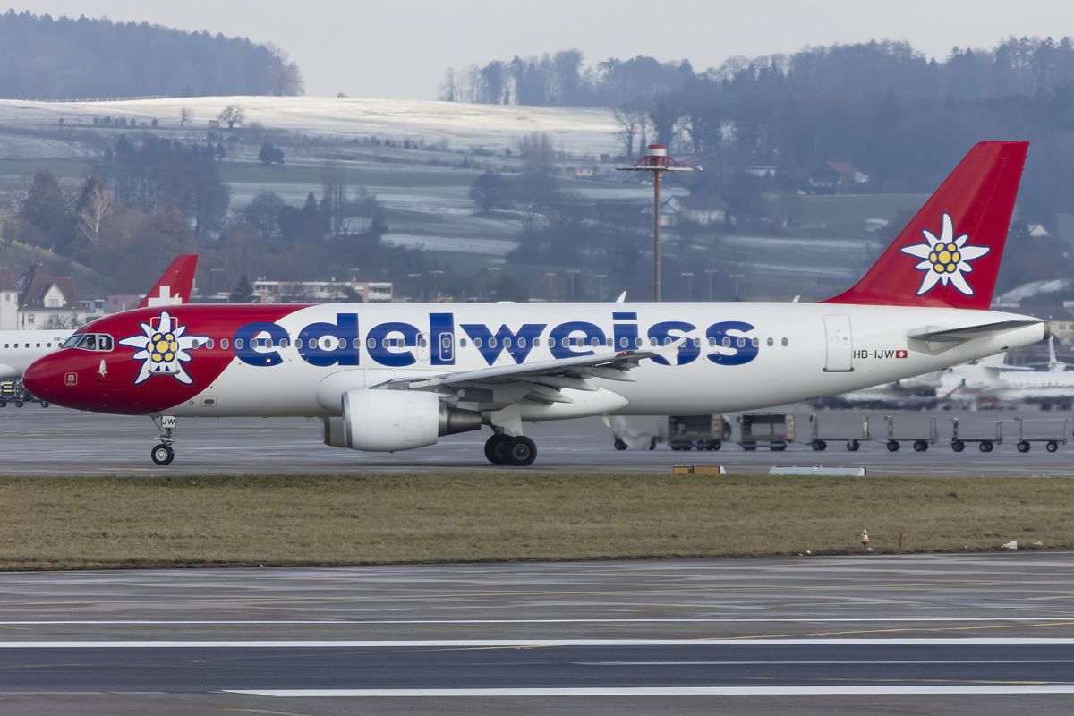 Edelweiss Air, HB-IJW, Airbus, A320-214, 23.01.2016, ZRH, Zürich, Switzerland 



