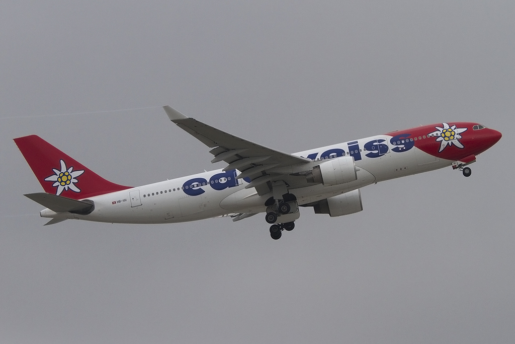 Edelweiss Air, HB-IQI, Airbus, A330-223, 24.01.2015, ZRH, Zürich, Switzerland 




