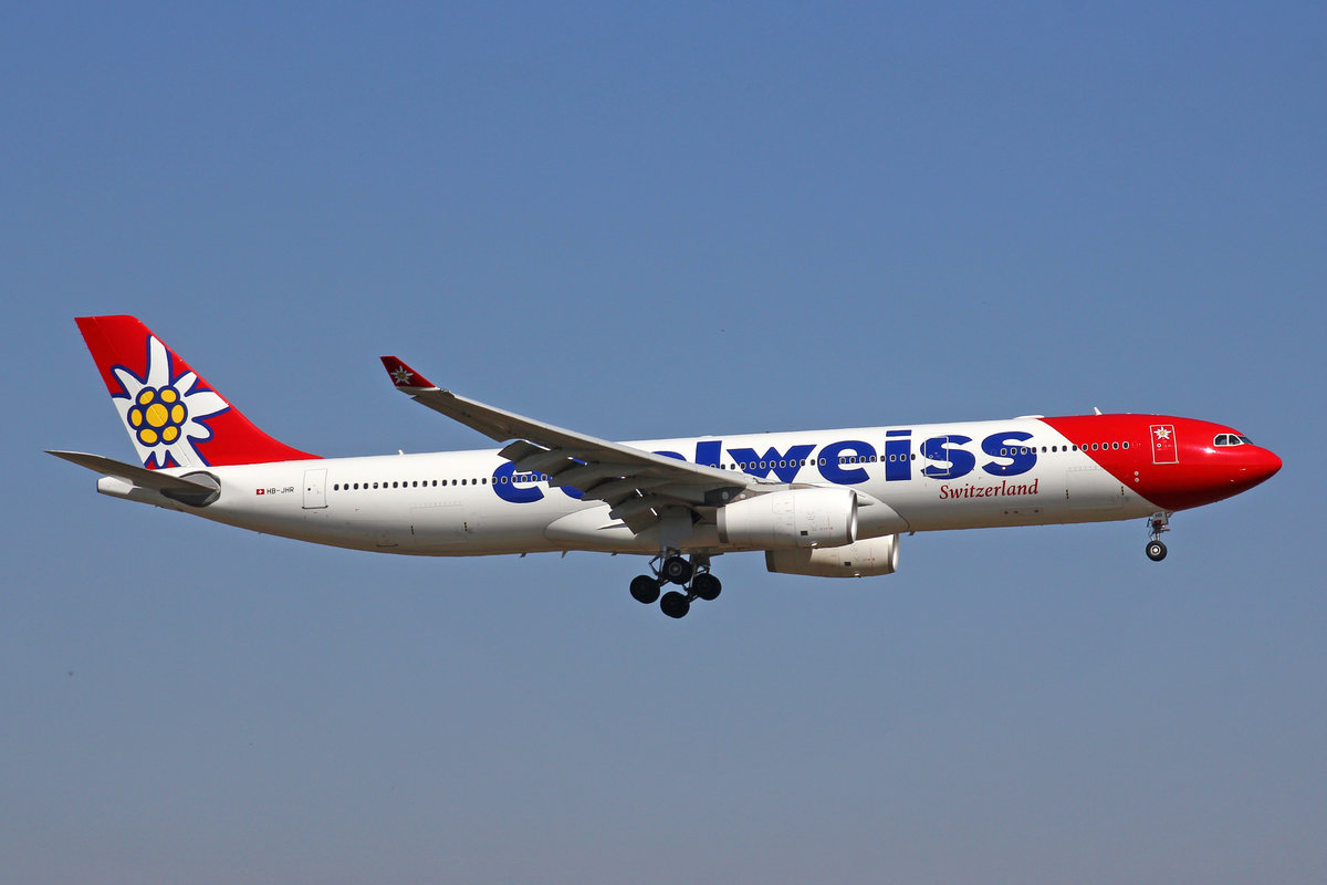 Edelweiss Air, HB-JHR, Airbus A330-343E, msn: 1711,  Chäserugg , 24.März 2018, ZRH Zürich, Switzerland.