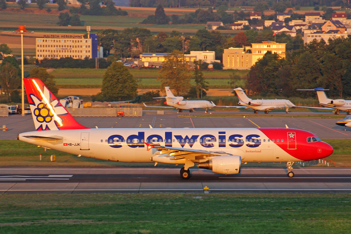 Edelweiss Air, HB-JJK, Airbus A320-214, msn: 1692,  Sorebois , 01.August 2018, ZRH Zürich, Switzerland.