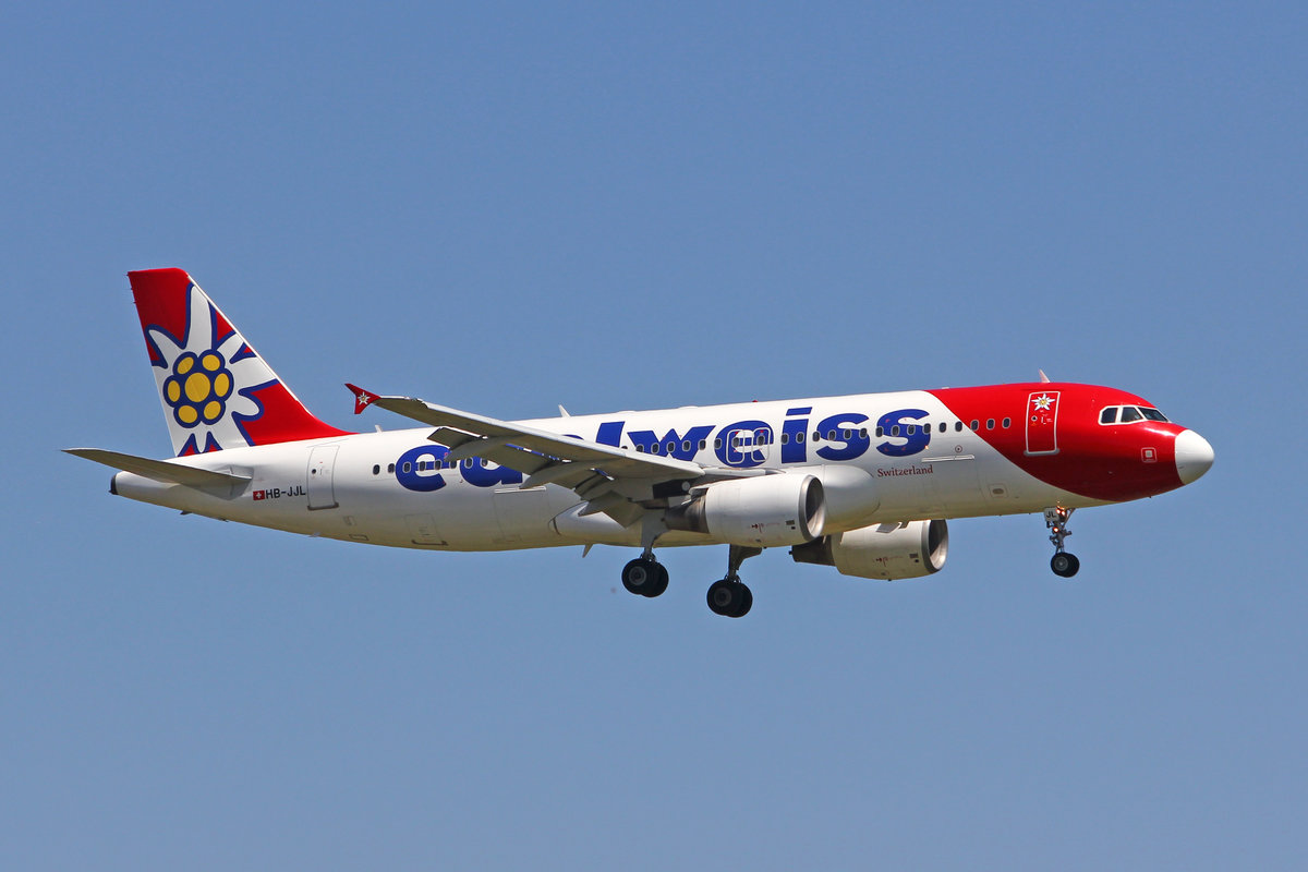 Edelweiss Air, HB-JJL, Airbus A320-214, msn: 2024,  Säntis , 09.Juli 2018, ZRH Zürich, Switzerland.
