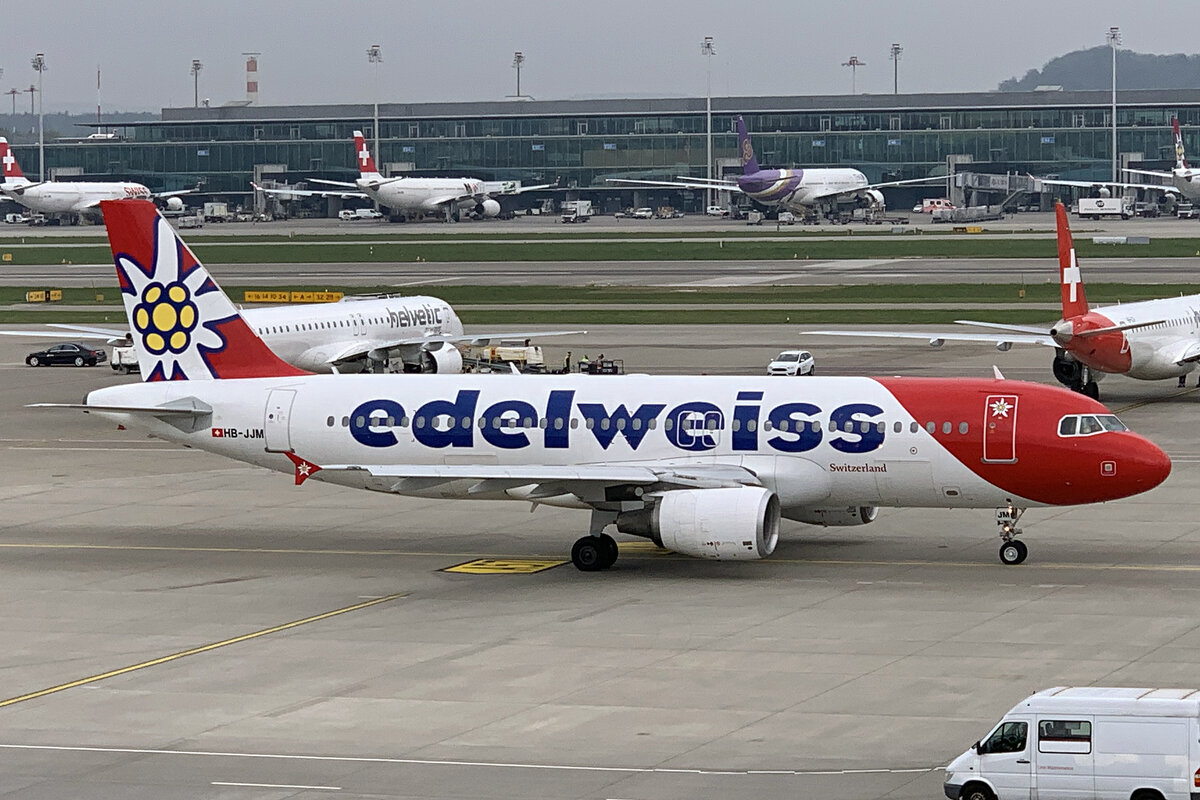 Edelweiss Air, HB-JJM, Airbus A320-214, msn: 2627,  Brienzer Rothorn , 23.April 2022, ZRH Zürich, Switzerland.