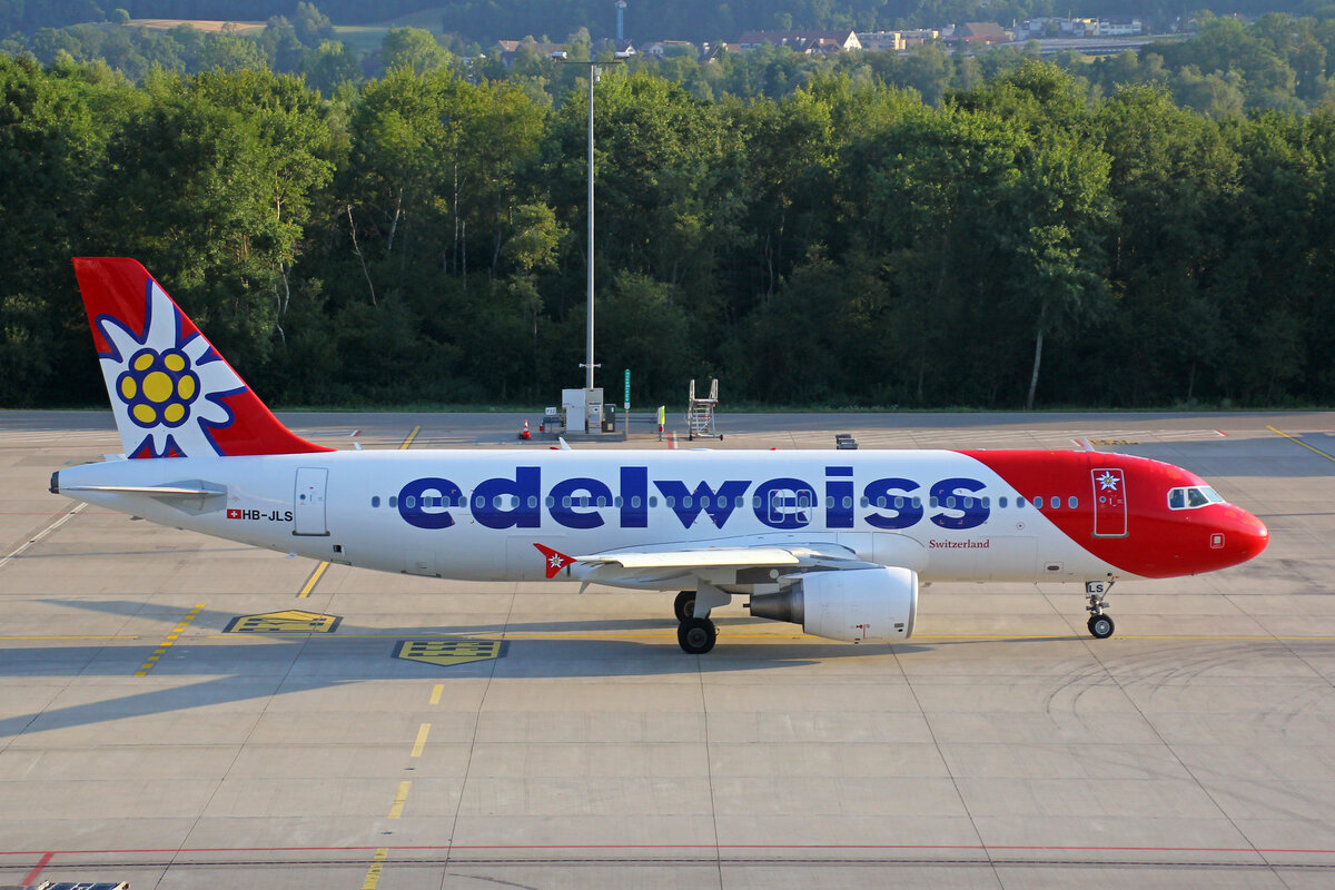 Edelweiss Air, HB-JLS, Airbus A320-214, msn: 5069,  Oberalp , 30.Juli 2022, ZRH Zürich, Switzerland.