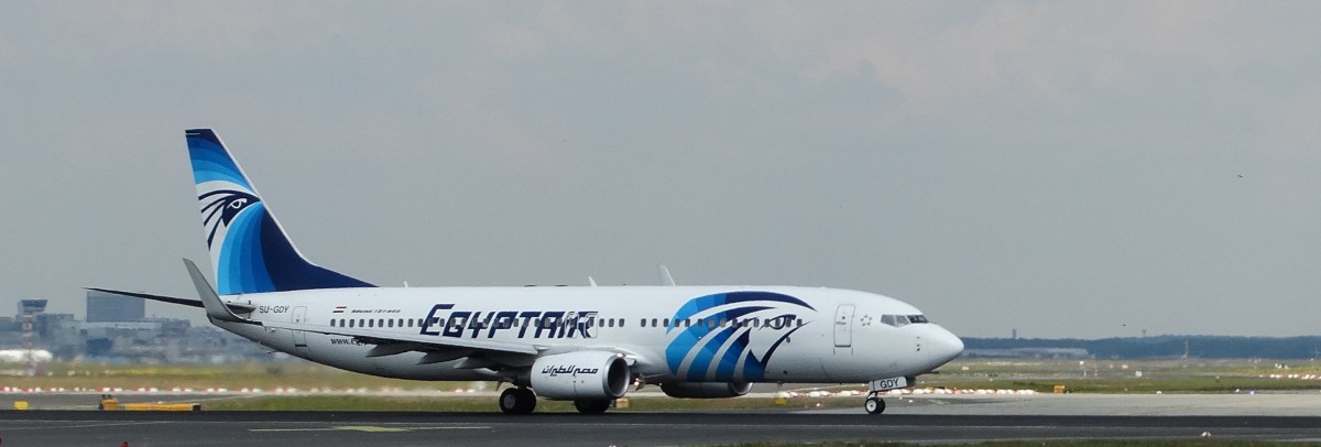 Egyptair Boeing 737 (SU-GDY) startet am 24.04.14 in Frankfurt am Main 