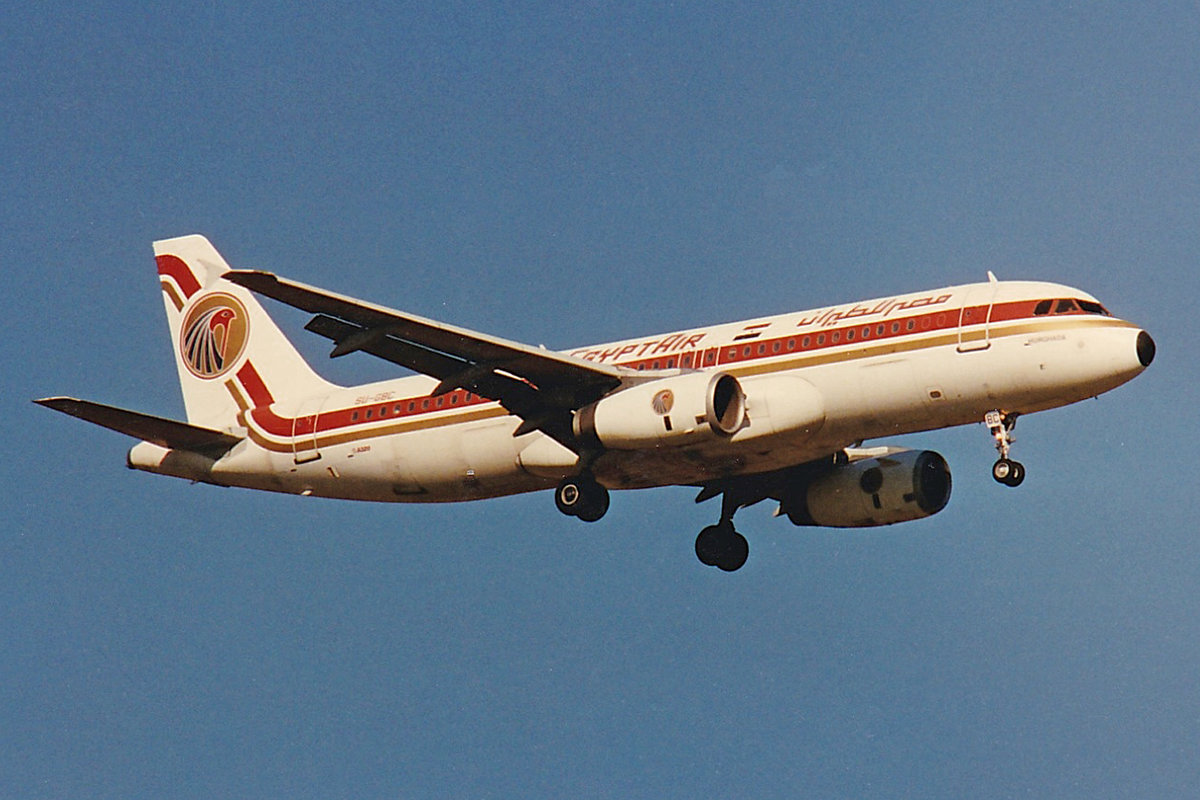 Egyptair, SU-GBC, Airbus A320-231, msn: 178,  Hurghada , März 1997, ZRH Zürich, Switzerland.