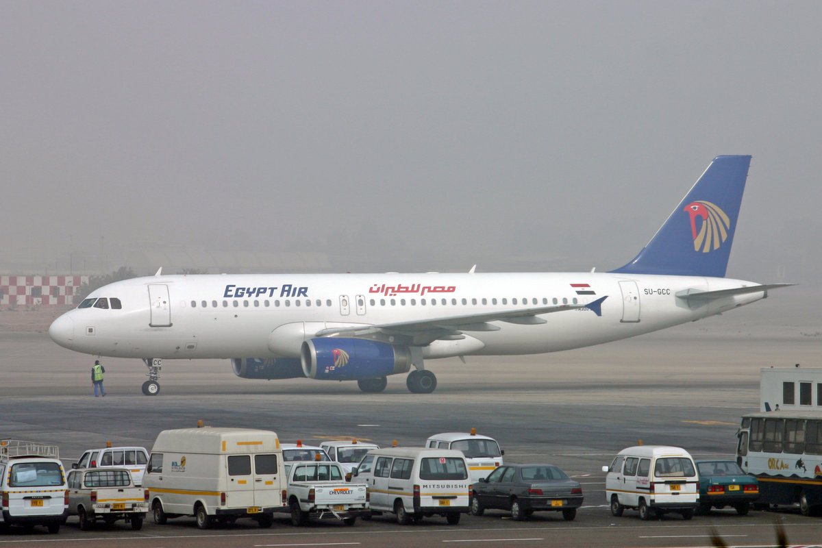 Egyptair, SU-GCC, Airbus A320-232, msn: 2088, 01.Januar 2005, CAI Kairo, Egypt.
