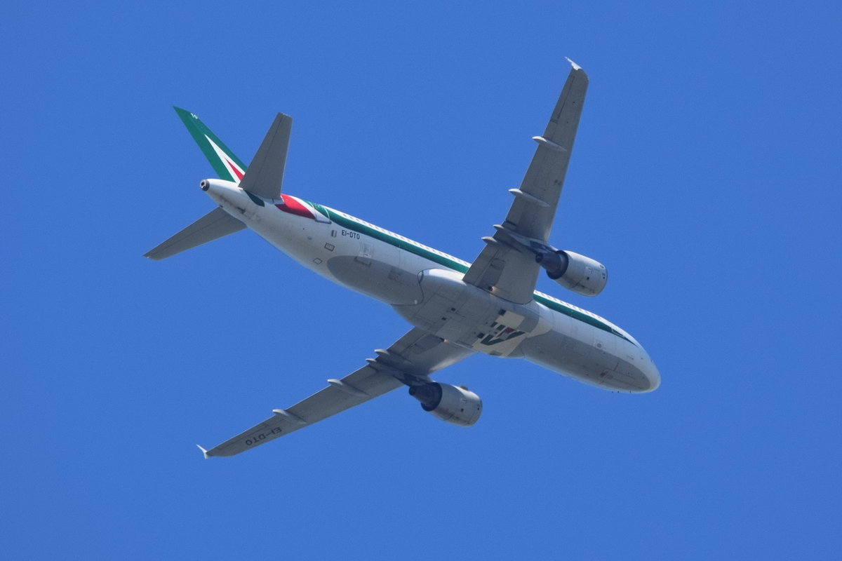 EI-DTO Alitalia Airbus A320-216 , 23.06.2019 , Anflug Tegel