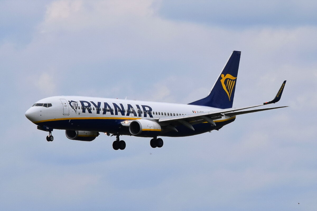 EI-ENM , Ryanair , Boeing 737-8AS(WL) , 01.08.2021 , Berlin-Brandenburg  Willy Brandt  , BER , 