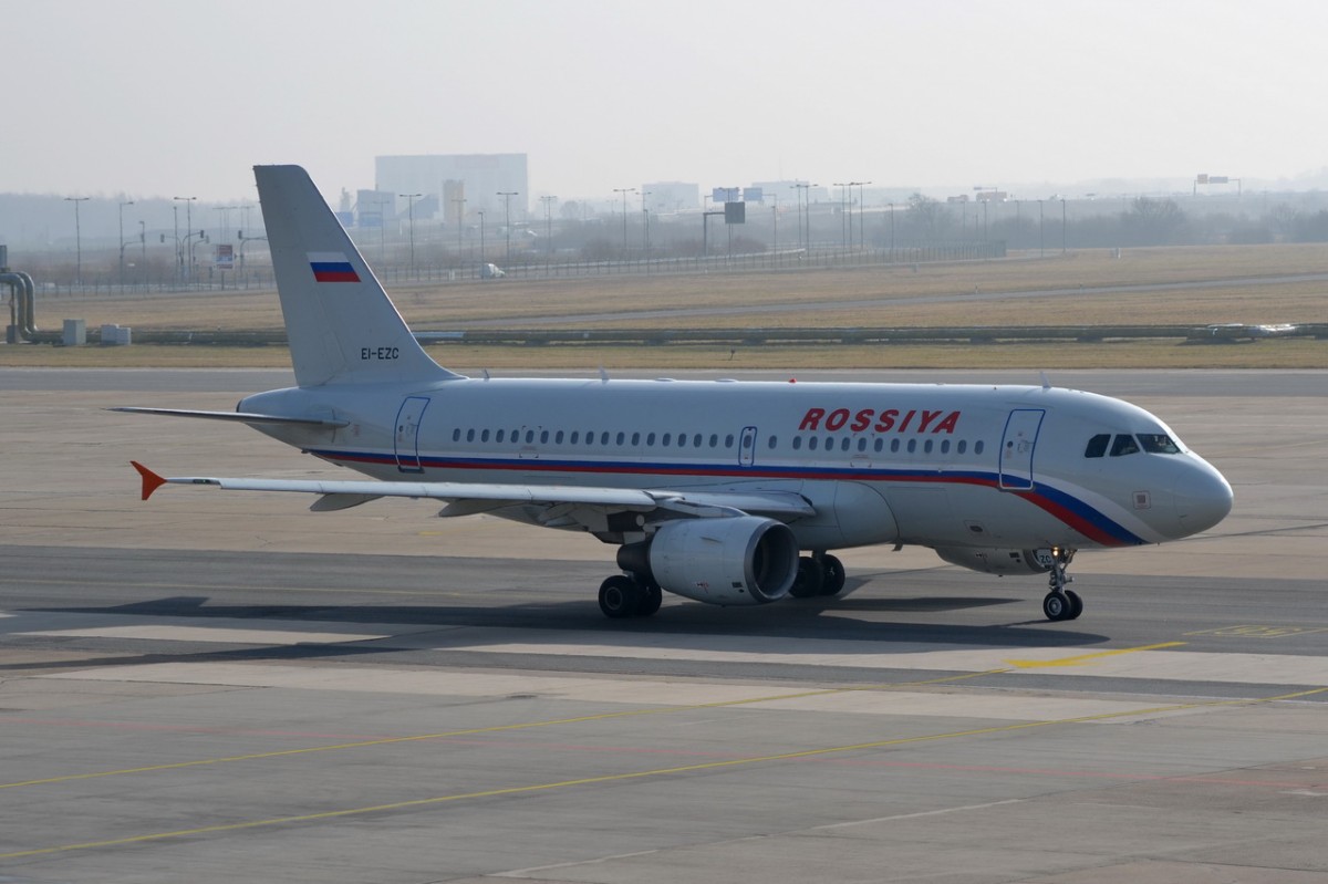 EI-EZC Rossiya - Russian Airlines Airbus A319-112    02,03,2014
Berlin-Schönefeld  Flug nach St. Petersburg