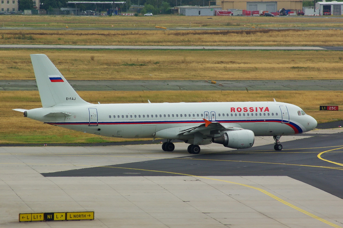 EI-FAJ Rossiya - Russian Airlines Airbus A320-214    08.08.2013

Flughafen Frankfurt