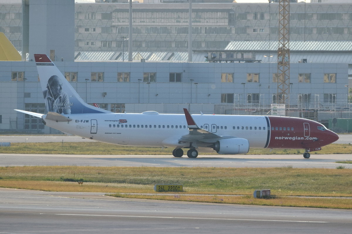 EI-FJW Norwegian Air International Boeing 737-8JP(WL)  , 11.05.2018 , MUC