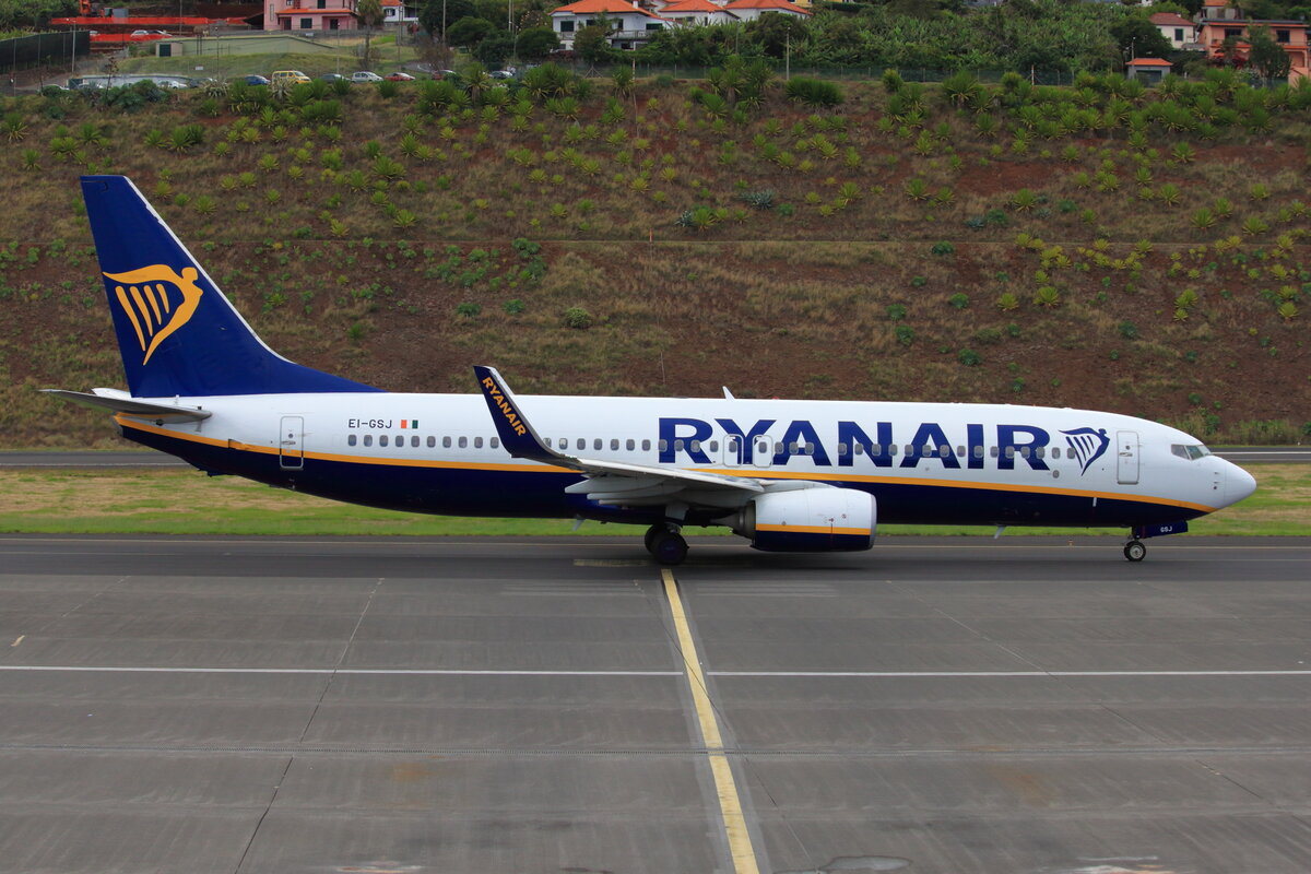 EI-GSJ, Ryanair, Boeing 737-8AS, Serial #: 44854. Funchal, Cristiano Ronaldo Airport, Madeira - LPMA, Portugal, 17.06.2023.