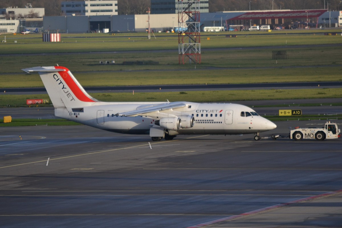 EI-WXA Cityjet British Aerospace Avro RJ85     30.11.2013
Amsterdam-Schipol