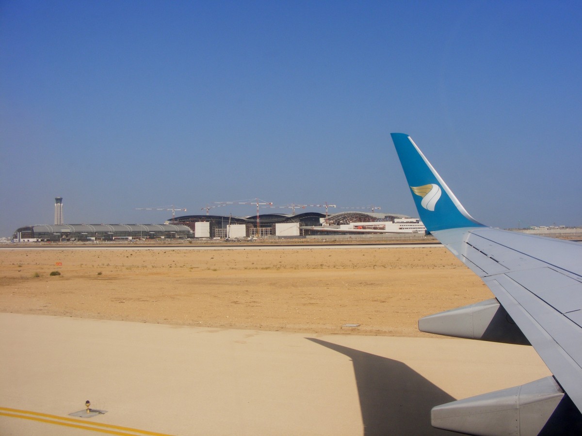 Ein Blick auf das neue, im Bau befindliche, Terminal des Muscat International Airport (MCT) am 14.11.2014