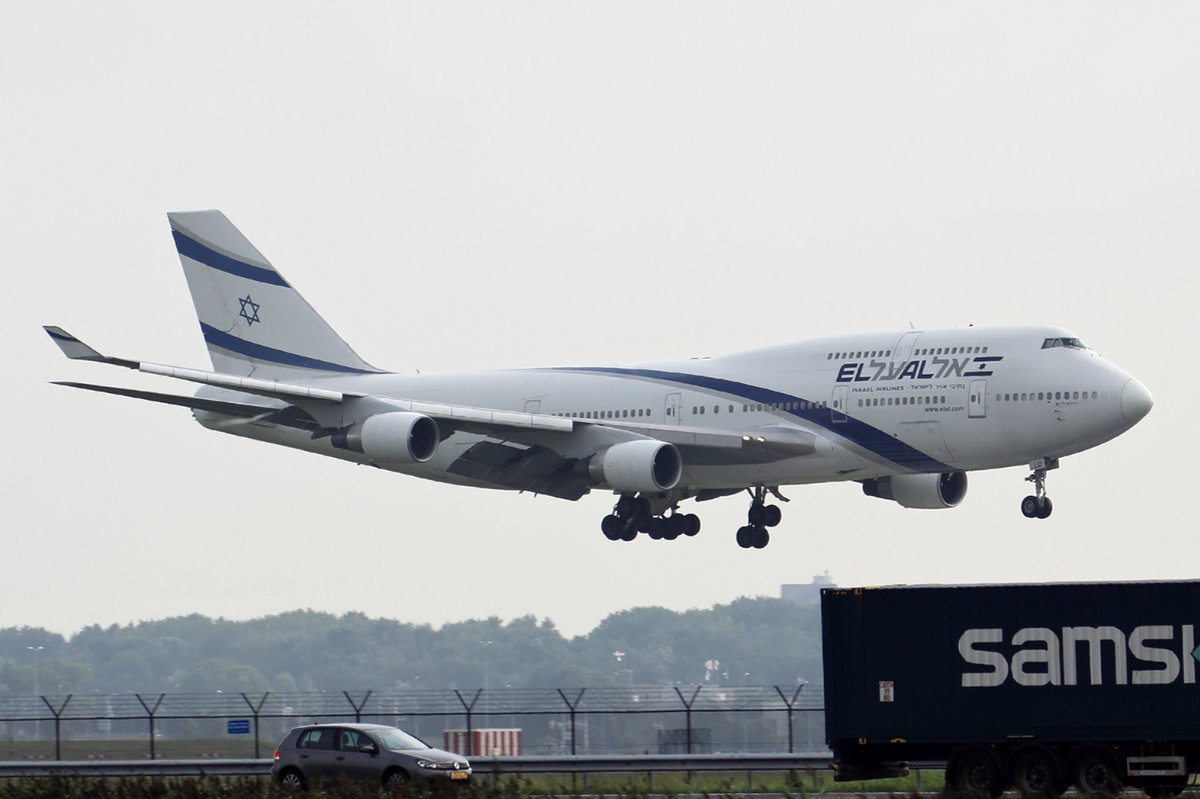 El Al Boeing 747-458 4X-ELD bei der Landung in Amsterdam 2.9.2016