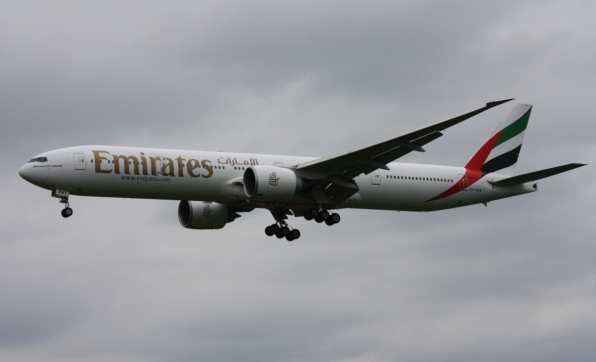 Emirates, A6-EBW,(c/n 32793),Boeing 777-36N (WL), 31.05.2015, HAM-EDDH, Hamburg, Germany 