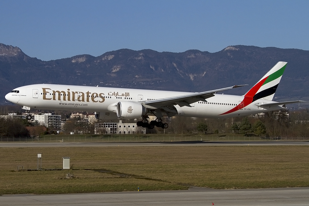 Emirates, A6-EGL, Boeing, B777-31H-ER, 13.01.2015, GVA, Geneve, Switzerland 




