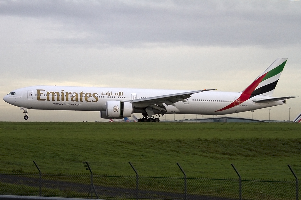 Emirates, A6-EGQ, Boeing, B777-31H-ER, 21.10.2013, CDG, Paris, France 




